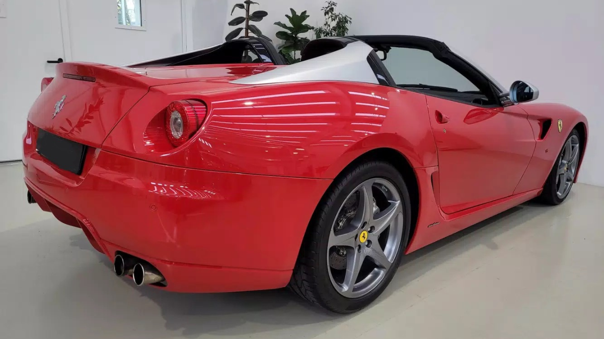 FERRARI 599 SA APERTA