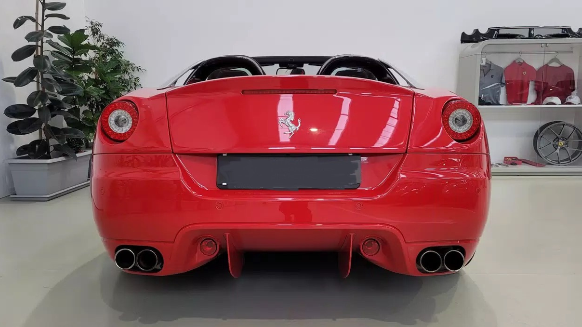 FERRARI 599 SA APERTA