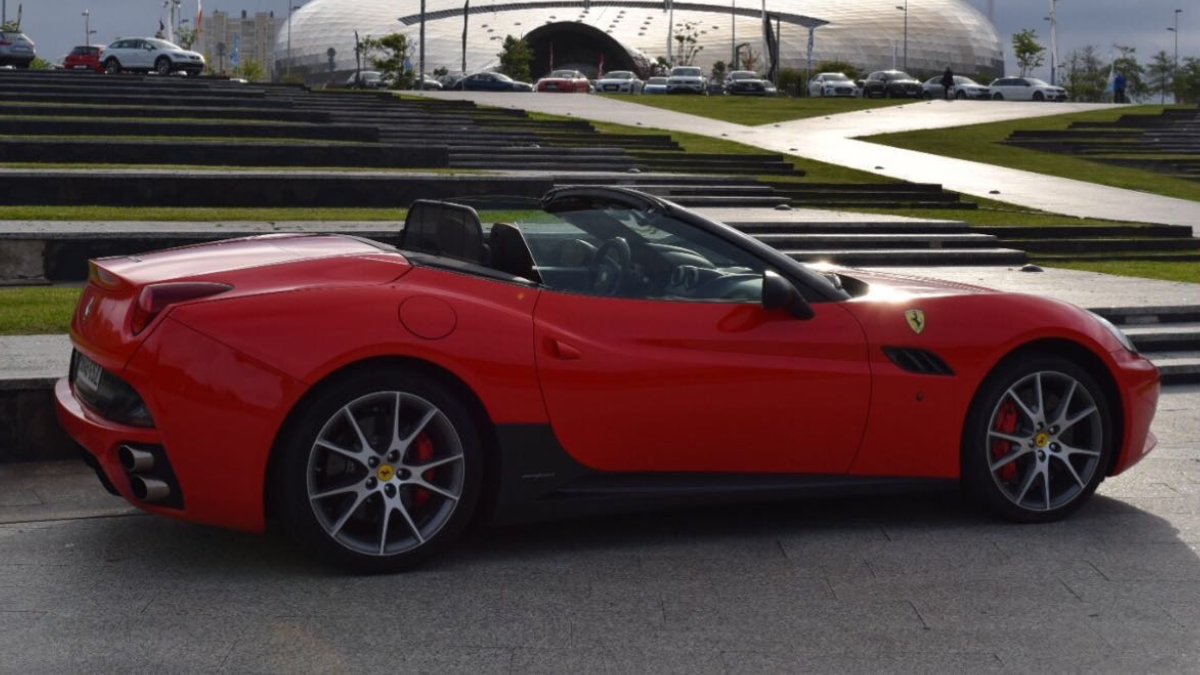 FERRARI CALIFORNIA