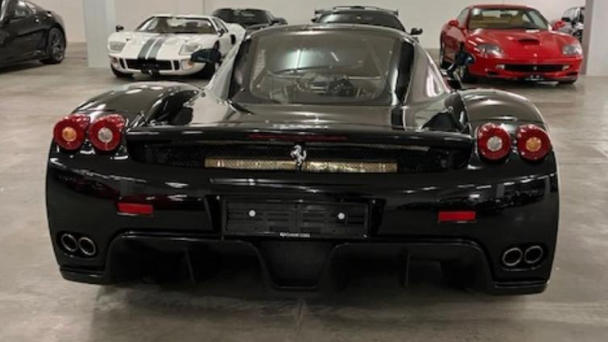 FERRARI ENZO NEGRO