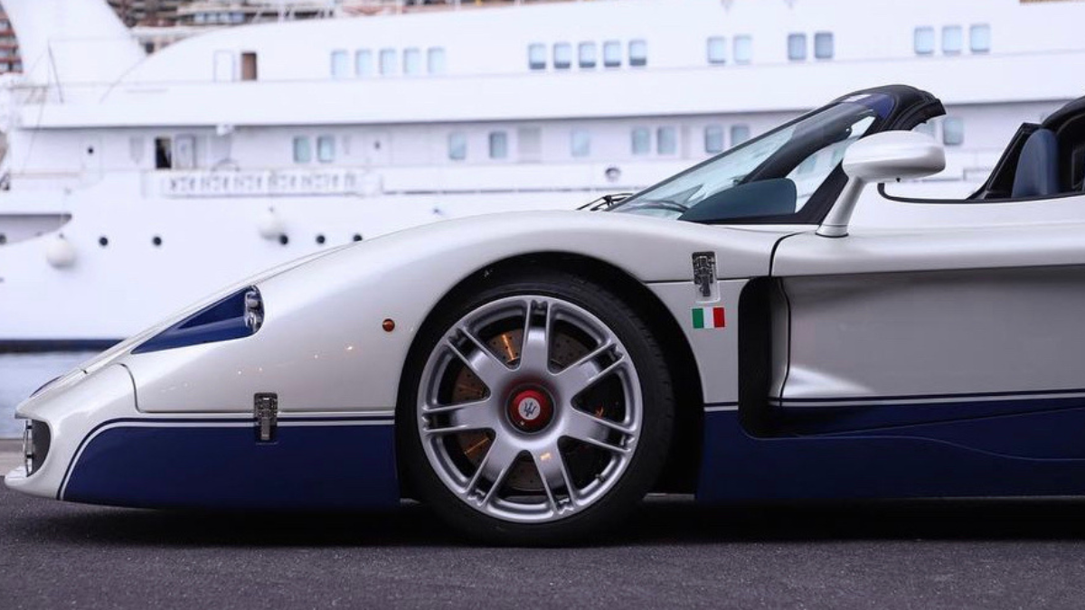 MASERATI MC12