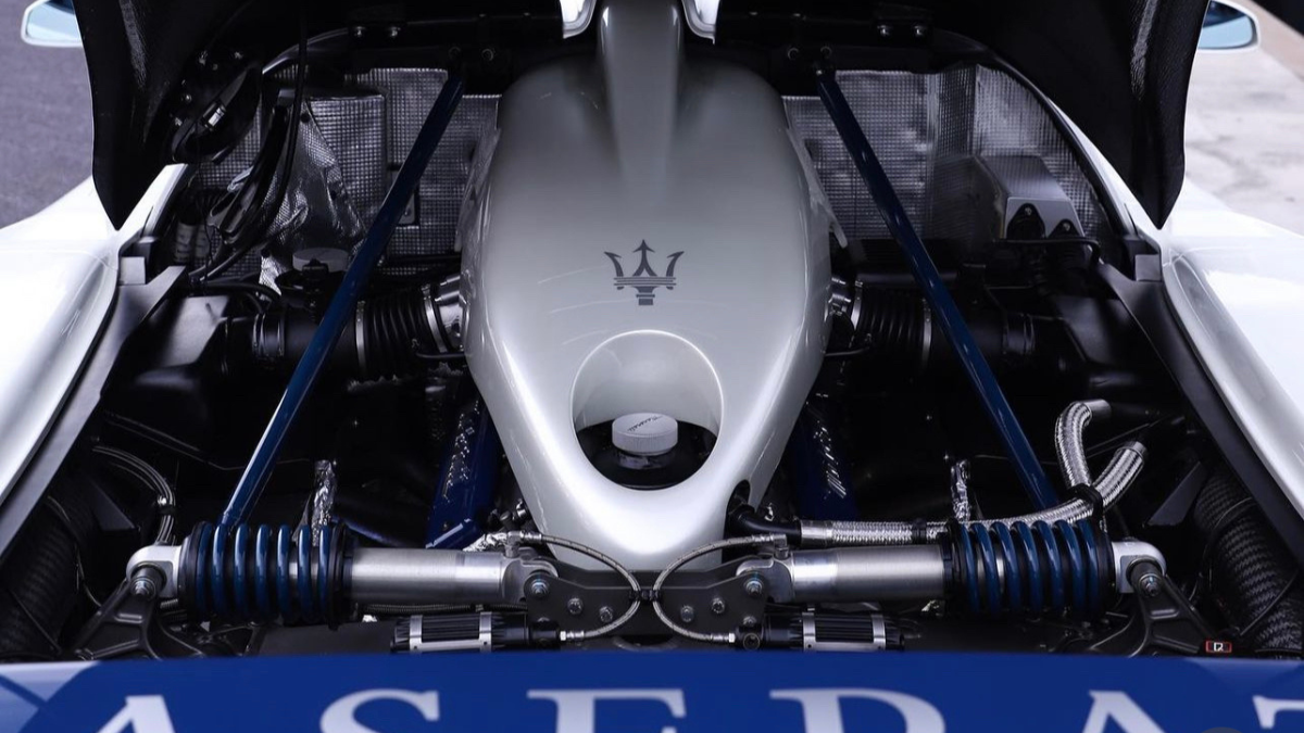 MASERATI MC12