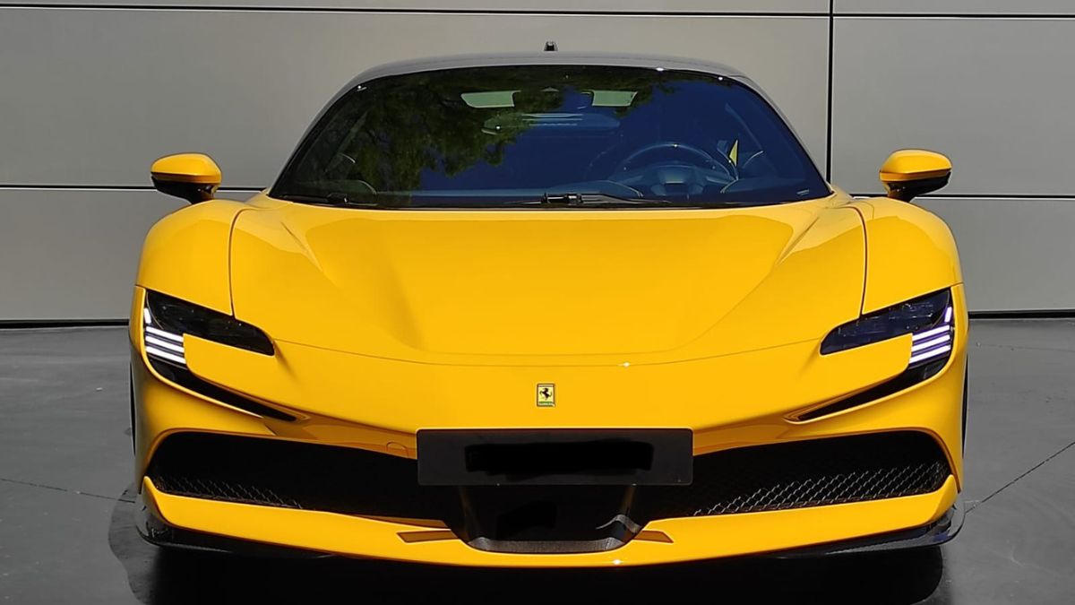 FERRARI SF90 STRADALE "Asseto Corsa"