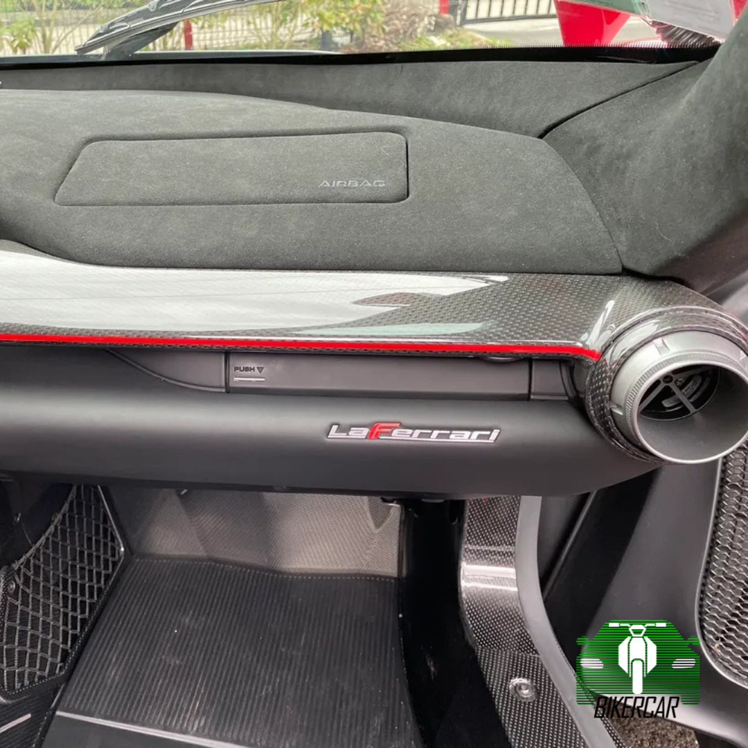 Ferrari LaFerrari 2015 en venta | 1.700 km | Rosso Corsa | Francia