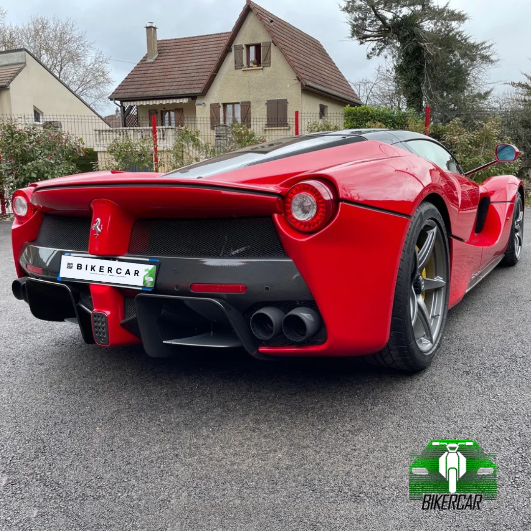 Ferrari LaFerrari 2015 en venta | 1.700 km | Rosso Corsa | Francia
