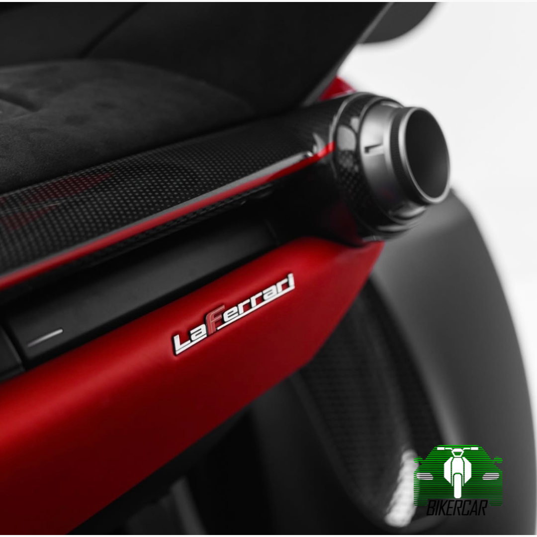 Ferrari LaFerrari 2015 en Venta | 750 km | GCC Spec | 4.0M€ | UAE