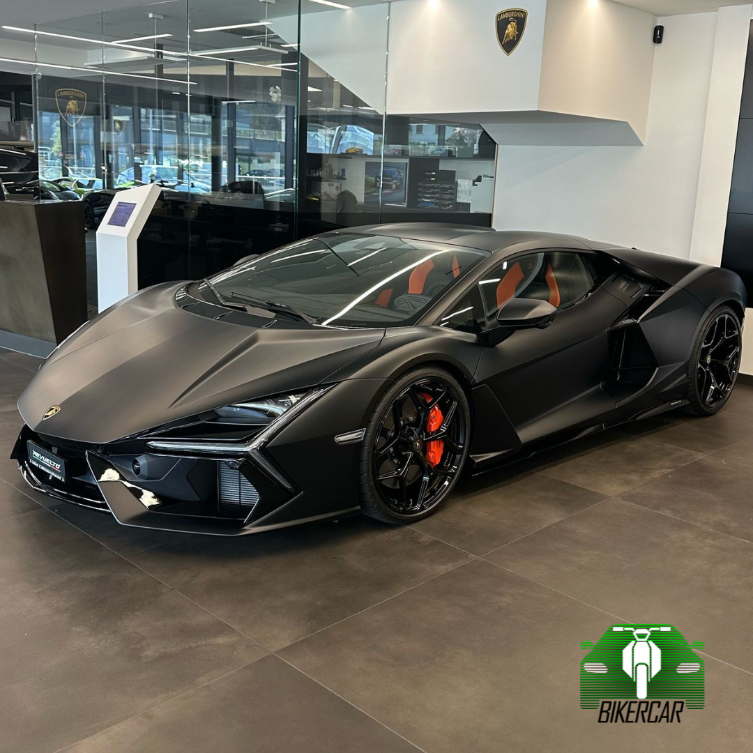 LAMBORGHINI REVUELTO 04/2024 | 790 km | Nero Nemesis | Suiza