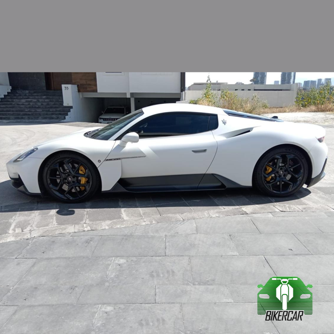 MASERATI MC20 2022 | 4.444 km | Blanco / Negro | México