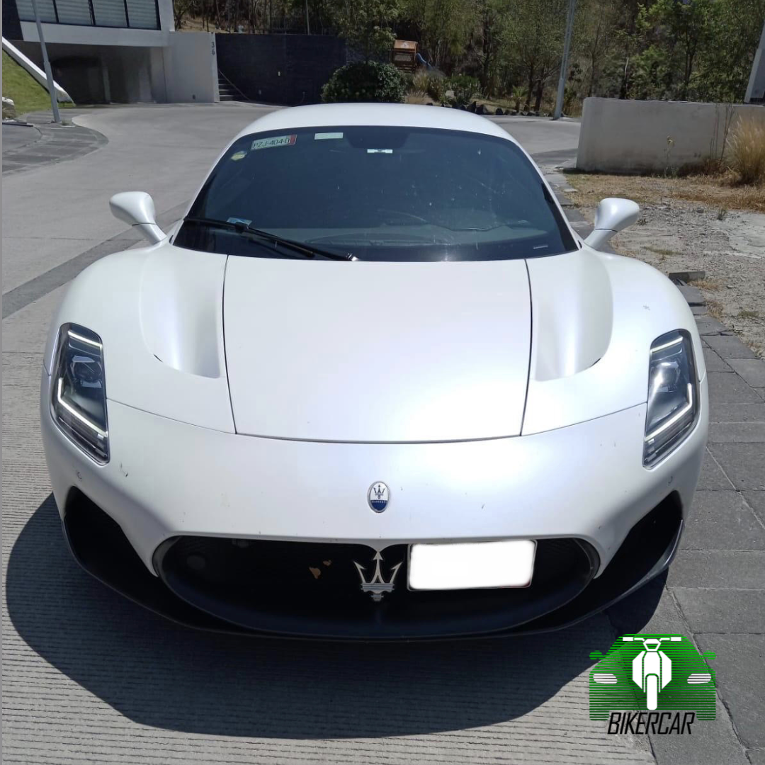 MASERATI MC20 2022 | 4.444 km | Blanco / Negro | México