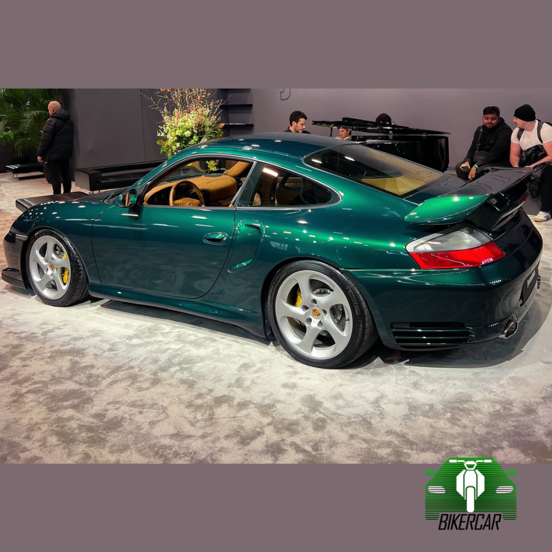 PORSCHE 996 GT2 2002 | 23.000 km | Jungle Green | Unidad Única | Italia