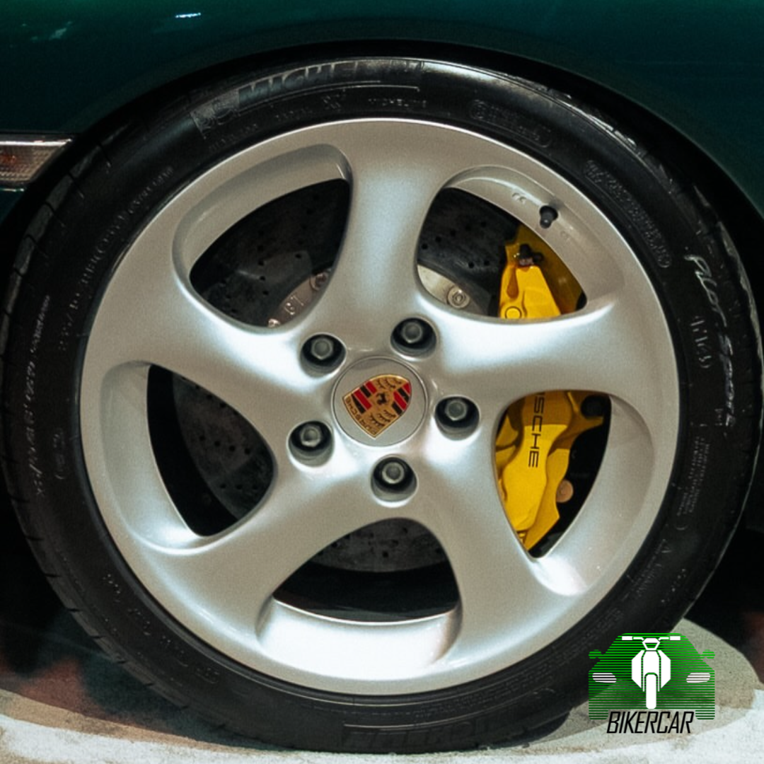 PORSCHE 996 GT2 2002 | 23.000 km | Jungle Green | Unidad Única | Italia