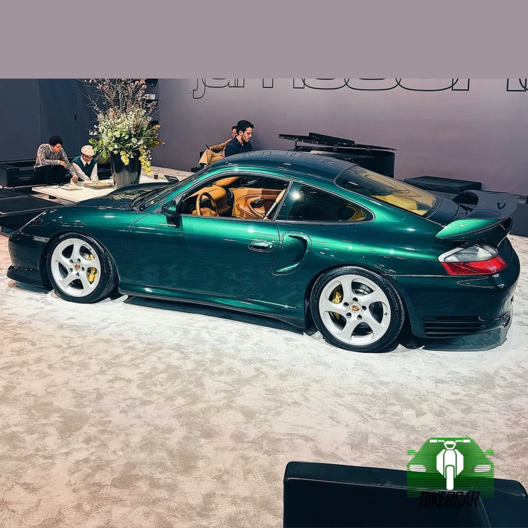 PORSCHE 996 GT2 2002 | 23.000 km | Jungle Green | Unidad Única | Italia