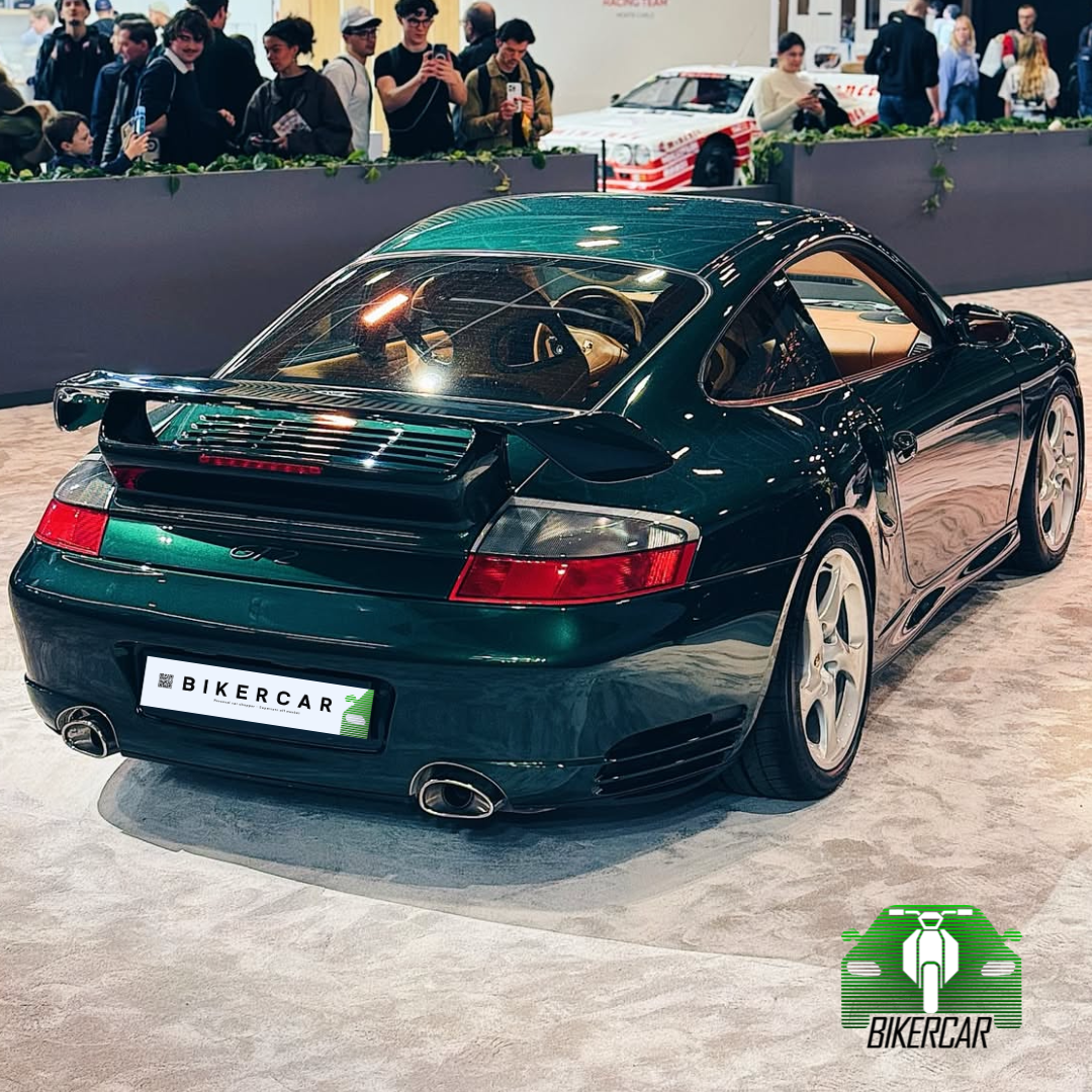 PORSCHE 996 GT2 2002 | 23.000 km | Jungle Green | Unidad Única | Italia