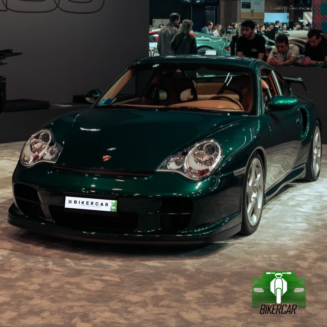 PORSCHE 996 GT2 2002 | 23.000 km | Jungle Green | Unidad Única | Italia
