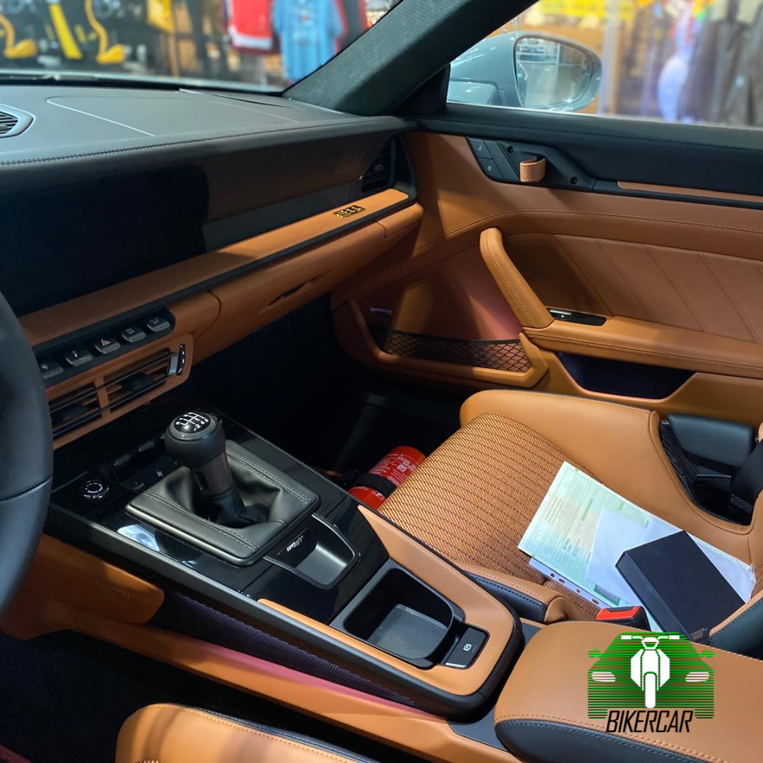 Porsche 911 (992) S/T Heritage Edition Nº 1555 / 1963 – 275 km – Unidad Limitada