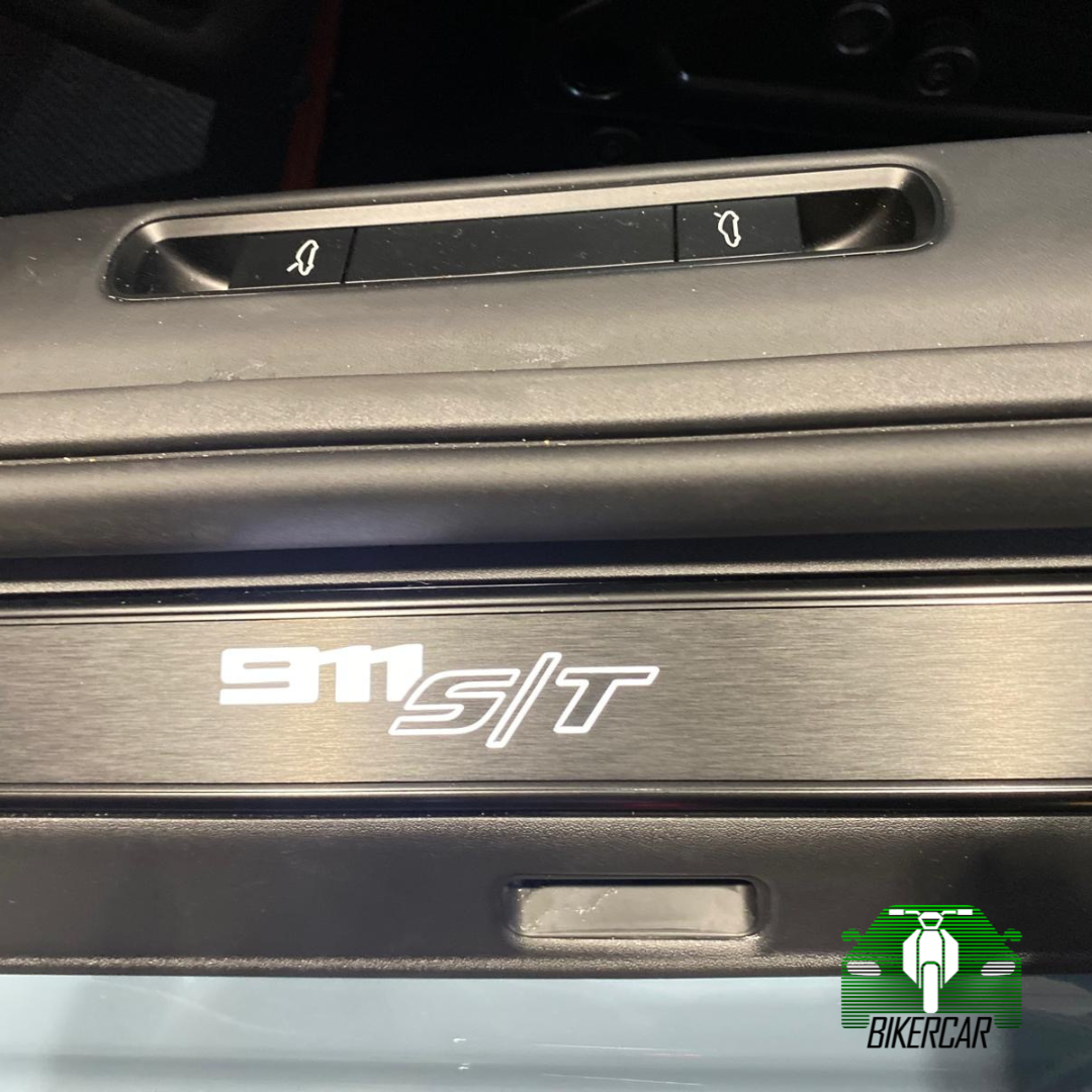 Porsche 911 (992) S/T Heritage Edition Nº 1555 / 1963 – 275 km – Unidad Limitada