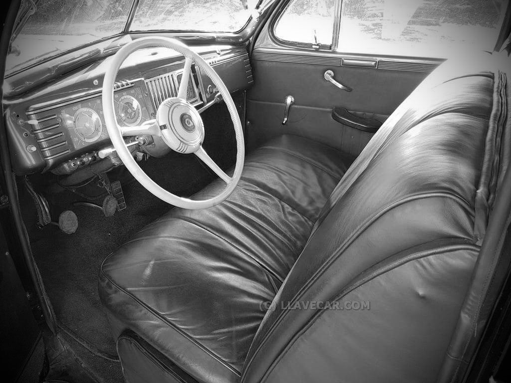 CHRYSLER ROYAL LIMOUSINA